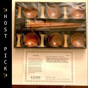 ✨HP✨Sushi Set 6 x Chopsticks, Bowl & Stand
